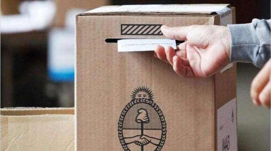Encuesta: intención de voto por espacio y valoración de los principales precandidatos