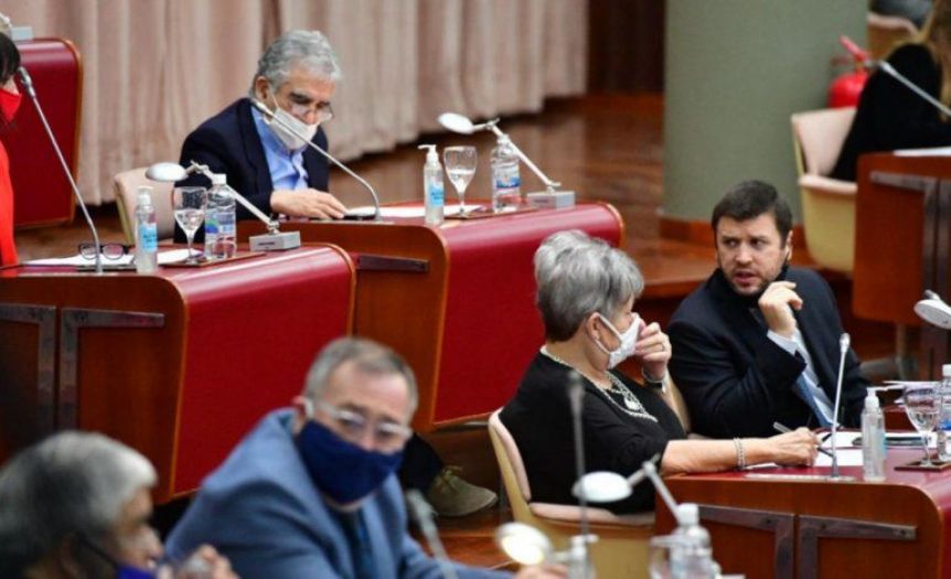 La Legislatura dio luz verde al Ejecutivo para refinanciar una deuda con ANSES...