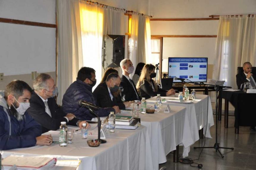 Causa Emergencia Climática: Dos nuevos jueces decidirán si continúa o no el Tribunal