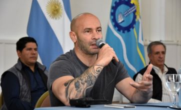 Cruces a horas de la llegada de Alberto a Chubut: “Su visita es electoral”