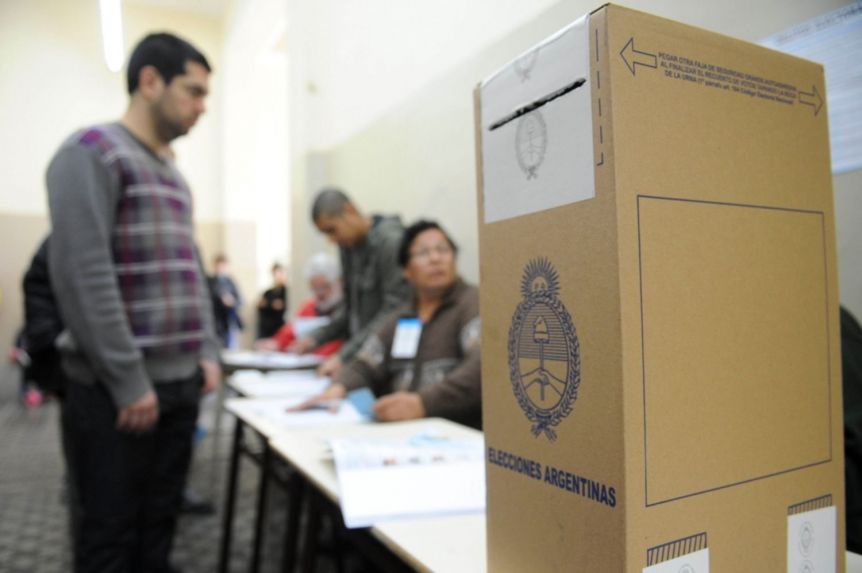 Cuánto dinero gastaron para la campaña las principales fuerzas políticas de Santa Cruz