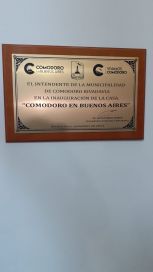 Se inauguró la Casa de Comodoro en Buenos Aires y Luque se reunió con el Presidente