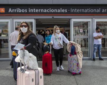 La implementación del pase sanitario toma fuerza ante la aparición de la variante Ómicron