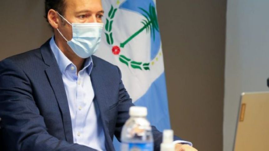 Ministra dio positivo de Covid y el Gobernador permanece aislado