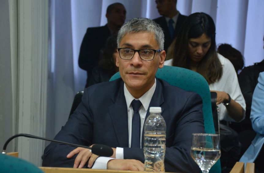 Echazú pone sobre la mesa la Coparticipación y aseguró que trabajarán en beneficio de los santacruceños