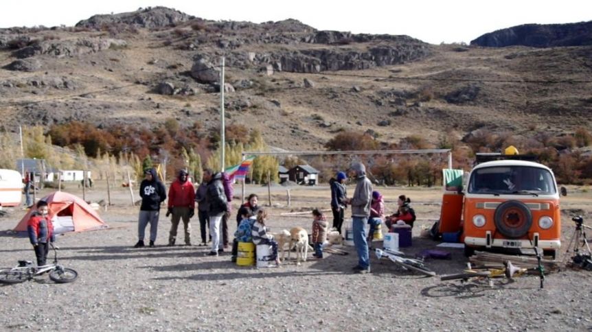 Crisis habitacional: vecinos sin tierras tomaron un predio deportivo en un municipio