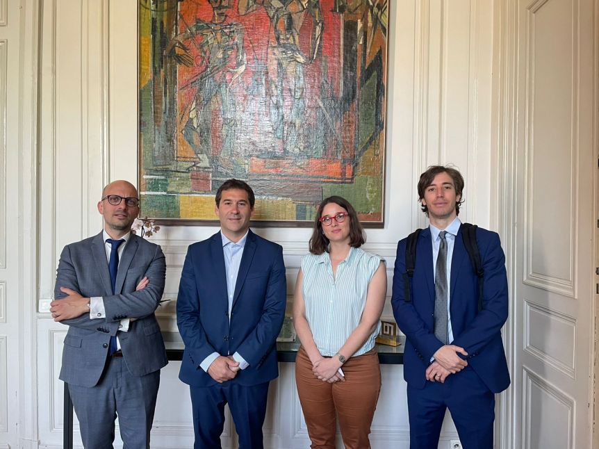 Luque se reunió en Francia con especialistas en planificación urbana