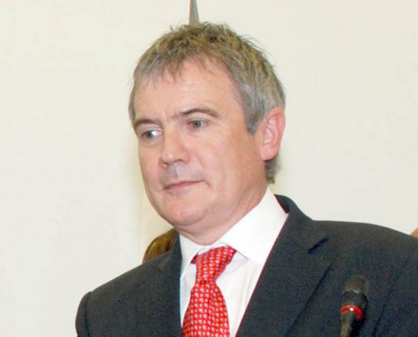 Polémica por la designación del hijo del presidente del TSJ a una defensoría