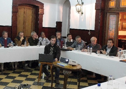 Weretilneck presentó plan de obras públicas