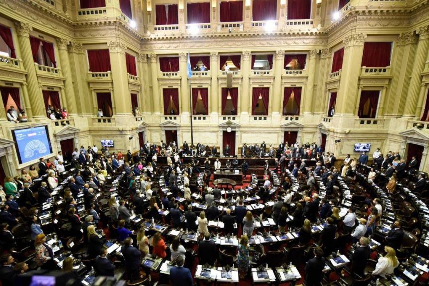 La oposición arremete con la Boleta Única en Diputados y el oficialismo se atrinchera
