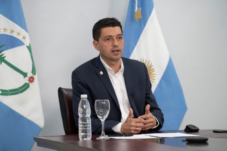 Koopmann se puso el traje de gobernador y criticó el centralismo de Nación