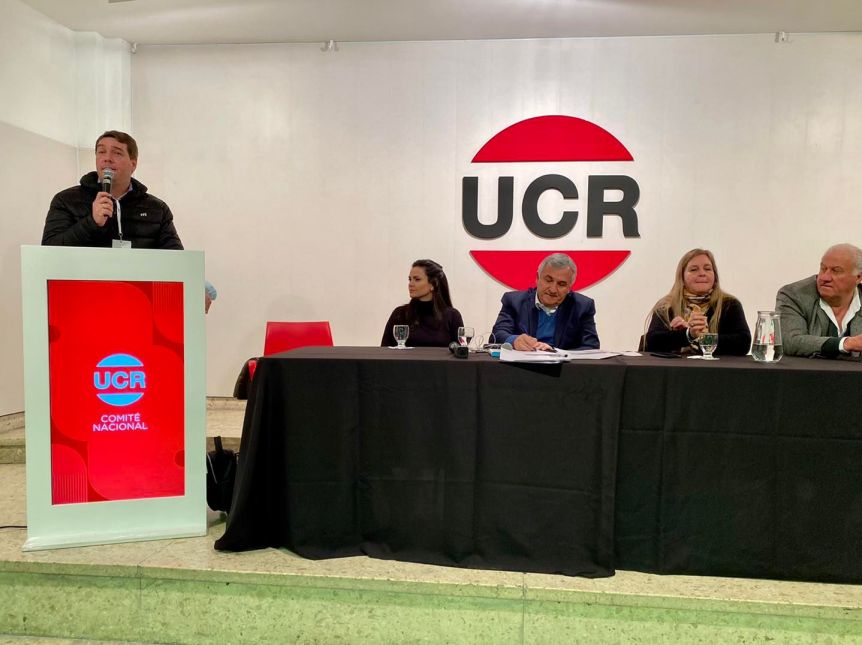 Biss enfila a los radicales para ser Gobierno en 2023