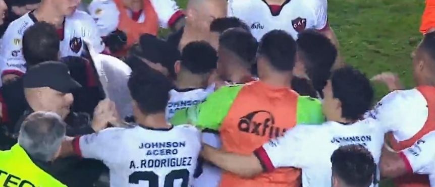 Cuatro futbolistas de Patronato fueron detenidos tras enfrentamiento con la policía