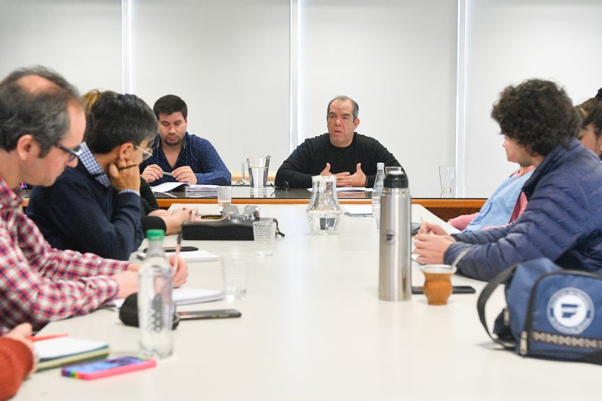 Con Grazzini al frente, Provincia realizó una nueva oferta salarial a los docentes