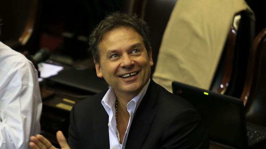 Costa no apura a los tiempos electorales, pero volvió admitir que sostiene diálogo con Vidal