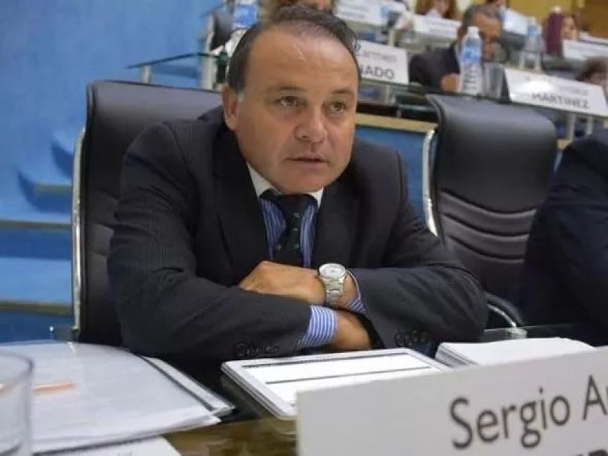 Intendente se definió como “el único opositor al gobierno provincial” mientras confirmó su candidatura