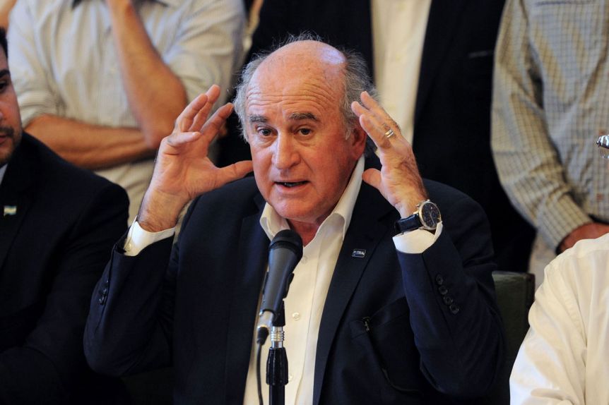 Parrilli pidió que las represas sean manejadas por Enarsa y las Provincias