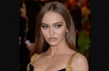 La polémica hija de Johnny Depp cumplió 24 años, brilló en Cannes y está enamoradísima de una rapera