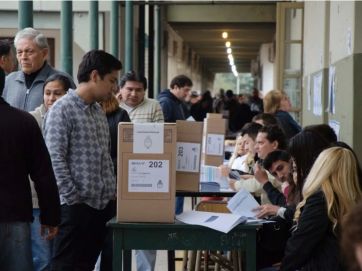 Candidatos sin cierre de campaña, furia social y sangre: el panorama previo a las PASO